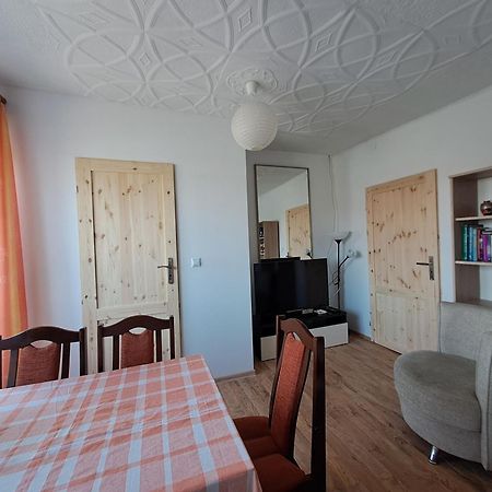 Pokoje Goscinne U Marysi Nowy Sacz Bagian luar foto
